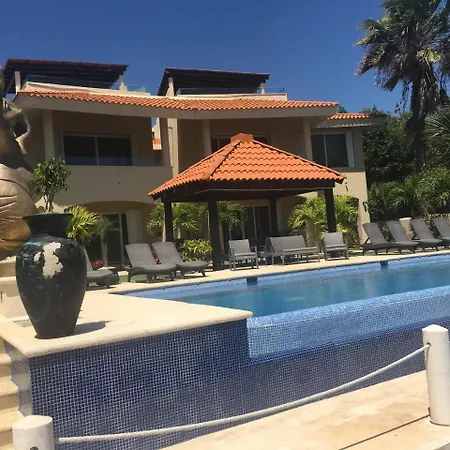 Condominium Nautica
